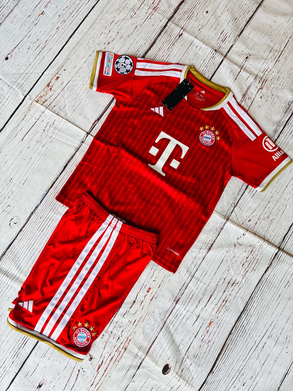 Bayern Jersey Harry Kane 
 Sets For Kids - Picture 4 of 5